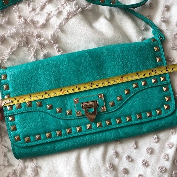 BLUE FAUX LEATHER URBAN EXPRESSIONS CROSSBODY BAG - Picture 8 of 8